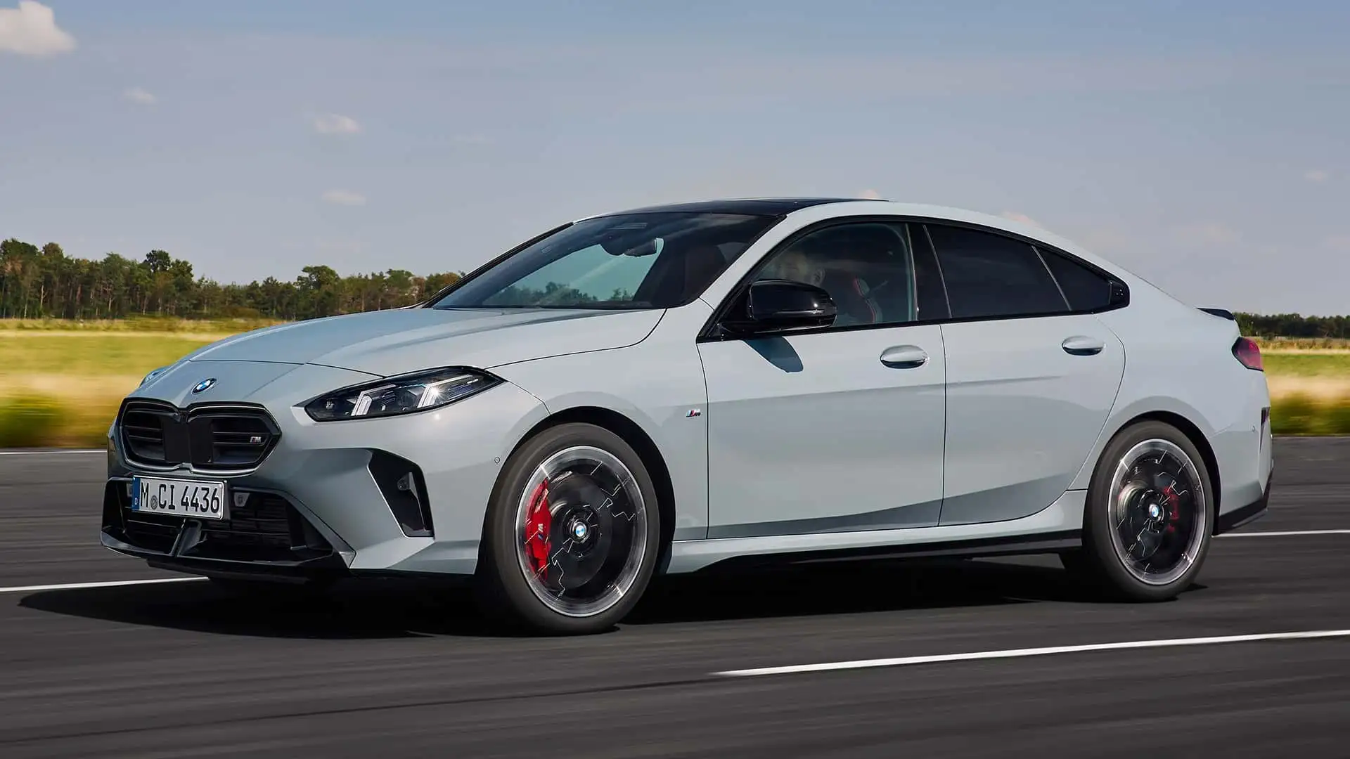بررسی BMW M235i Gran Coupe 2024: سدان اسپرت با عملکرد عالی و طراحی جذاب